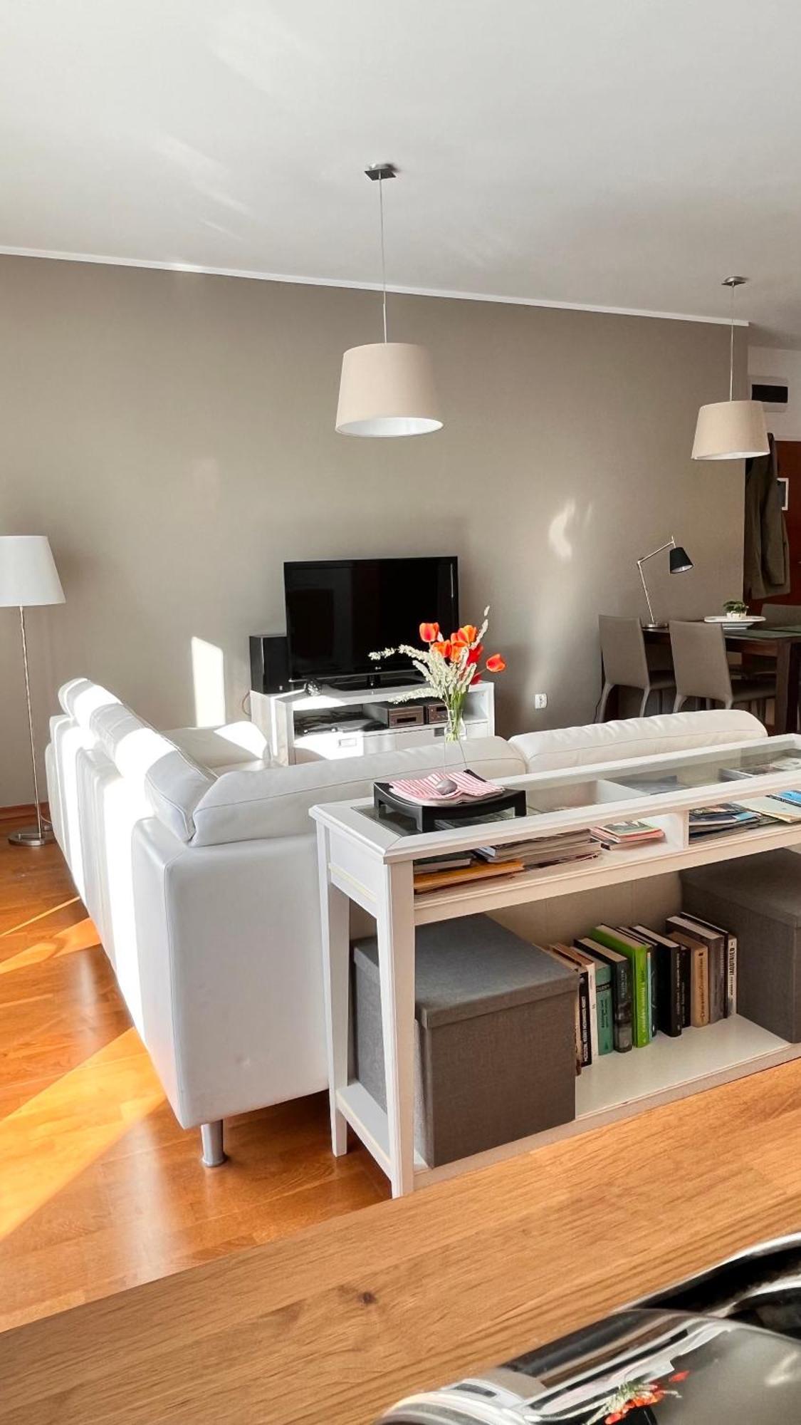 Mercury Two-bedroom & Parking Apartment