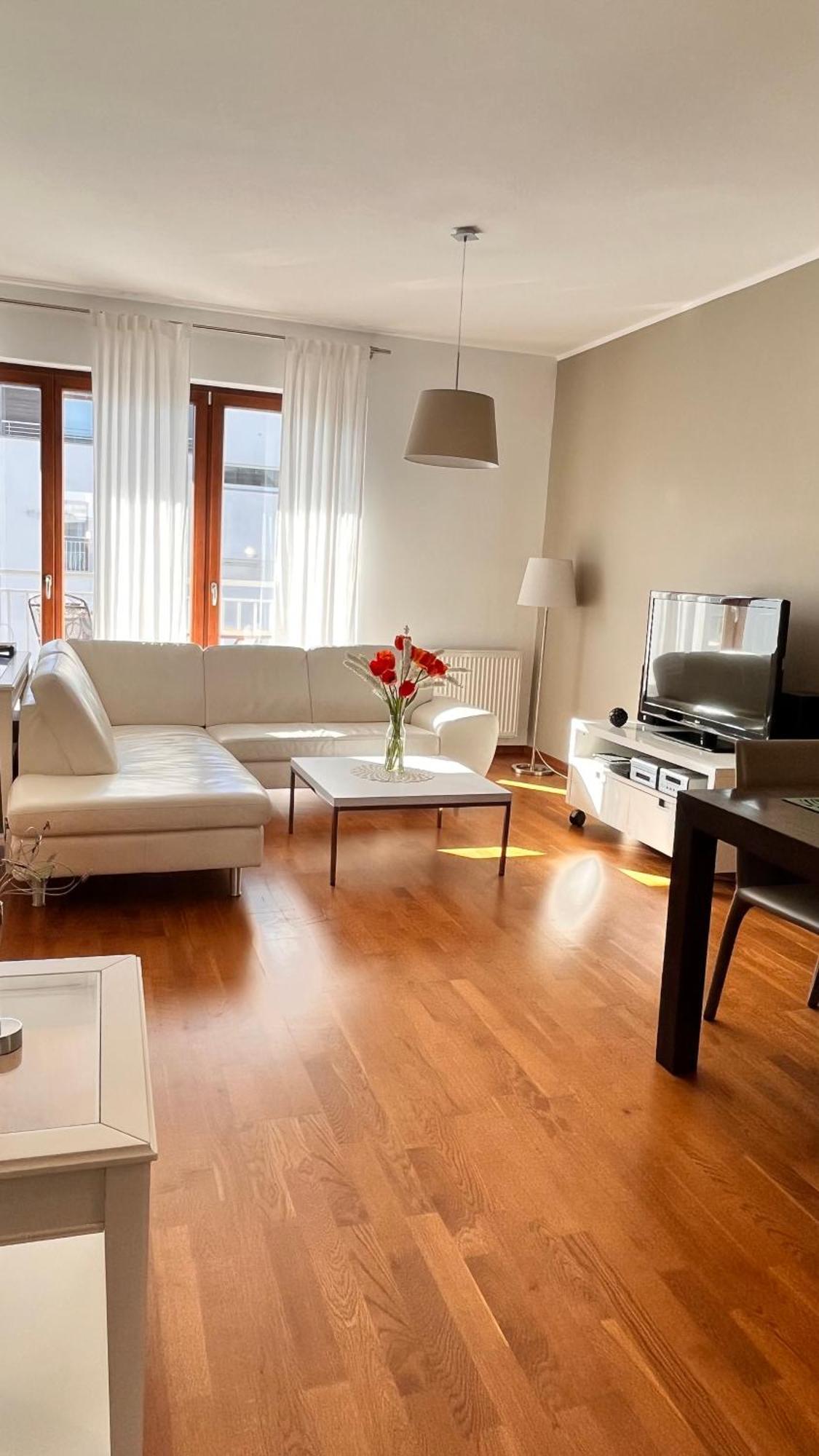 Mercury Two-bedroom & Parking Apartment *