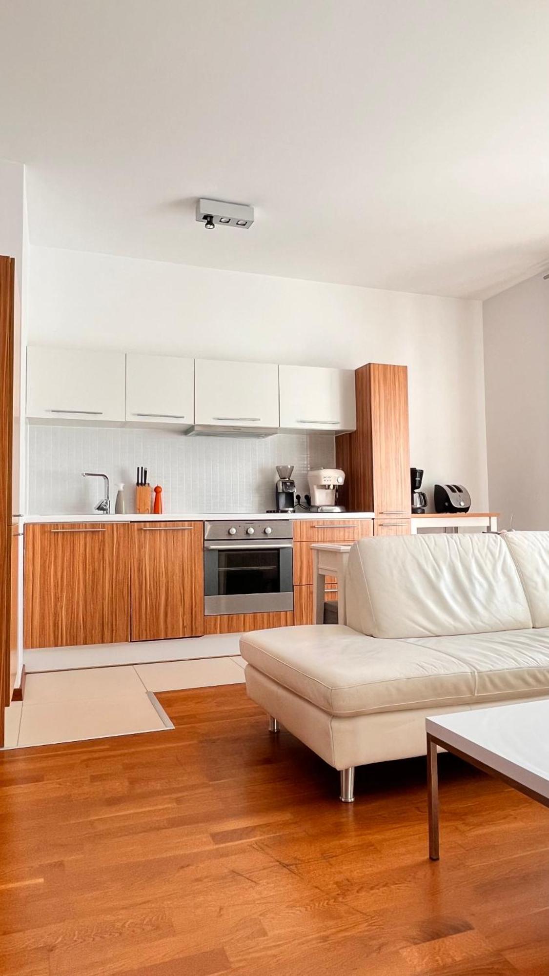 Mercury Two-bedroom & Parking *